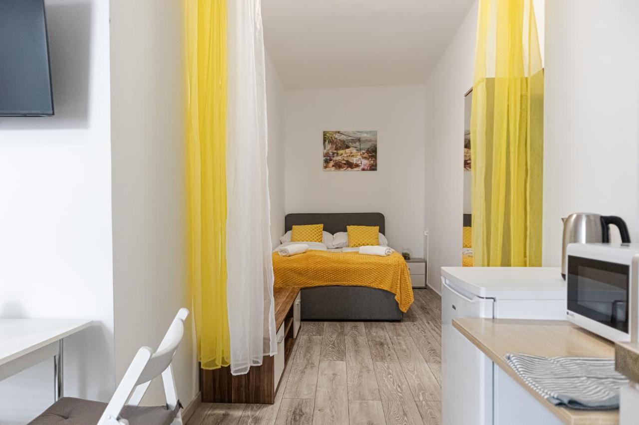 3 Standard Rooms Near Hauptbahnhof Виена Екстериор снимка